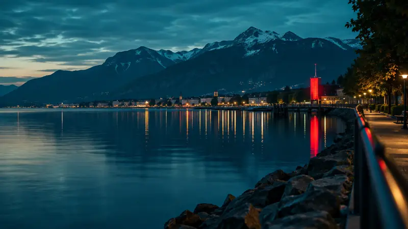 Bodenseeufer bei Bregenz am Abend